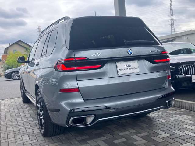BMW X7 9
