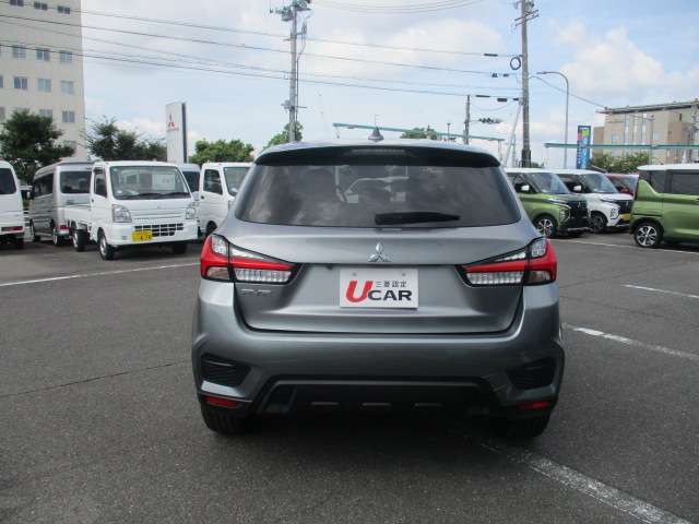 Mitsubishi RVR 7