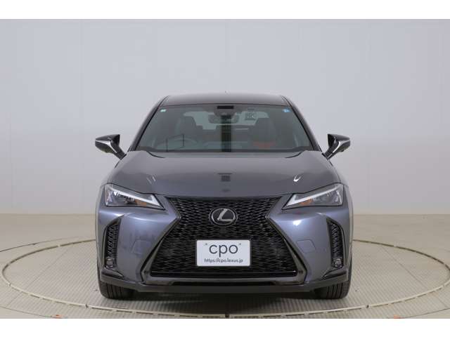 Lexus UX 5