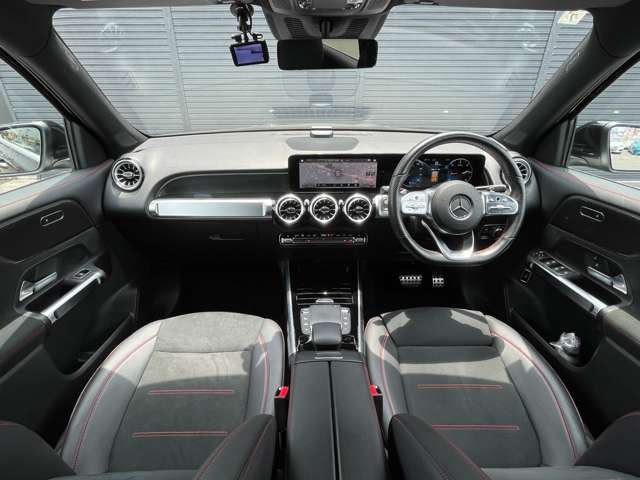 Mercedes-Benz GLB 6