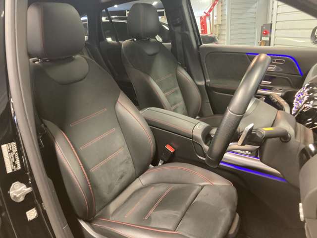 Mercedes-Benz GLA-Class 6