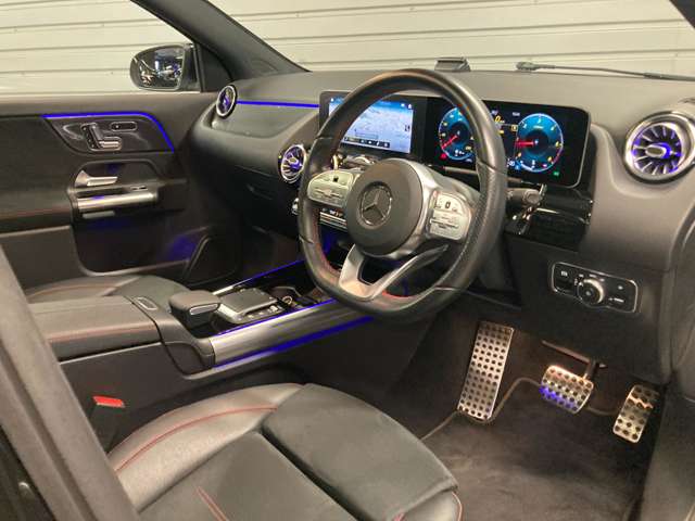 Mercedes-Benz GLA-Class 7