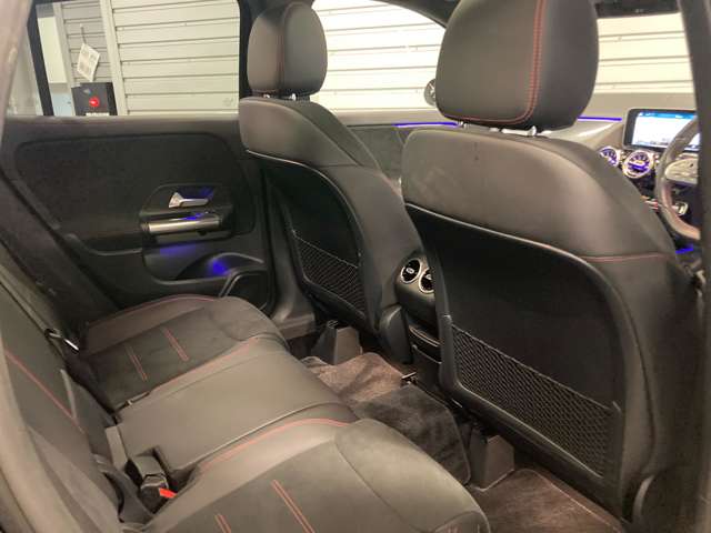 Mercedes-Benz GLA-Class 9