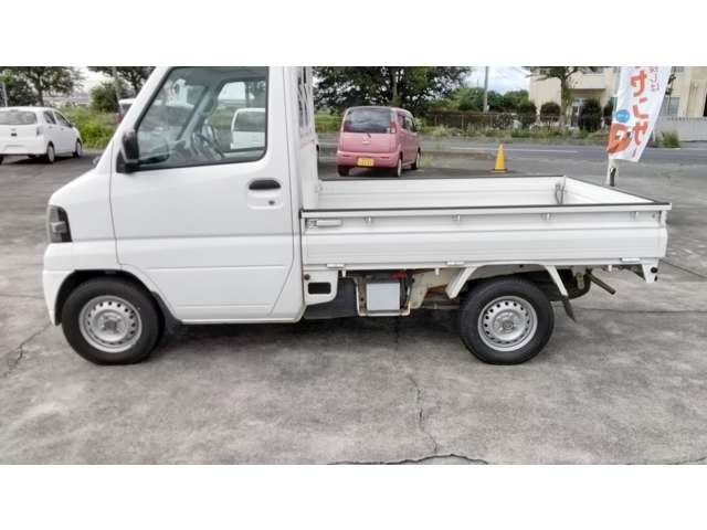 Mitsubishi Minicab Truck 8