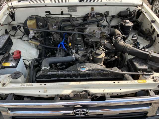 Toyota Hilux 6