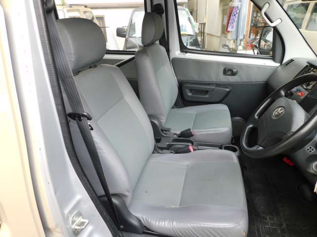 Toyota Light Ace Van 11