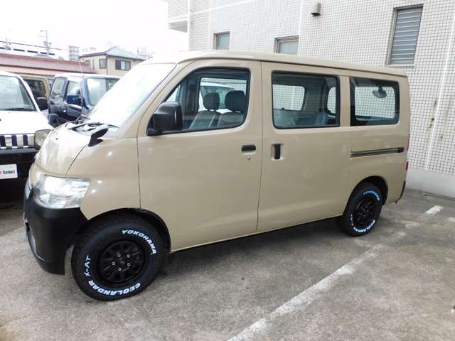 Toyota Light Ace Van 5