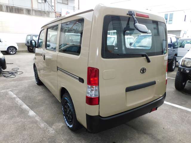 Toyota Light Ace Van 8