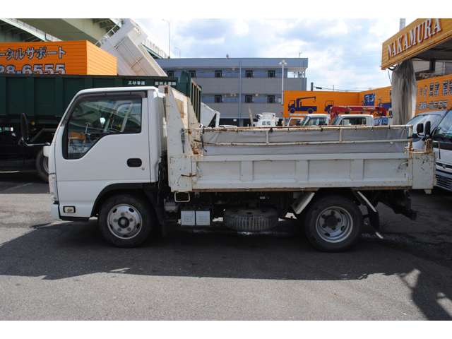 Isuzu Elf 11