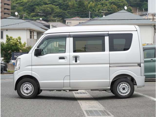 Mitsubishi Minicab Van 11