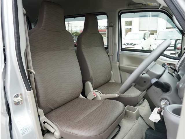 Mitsubishi Minicab Van 6