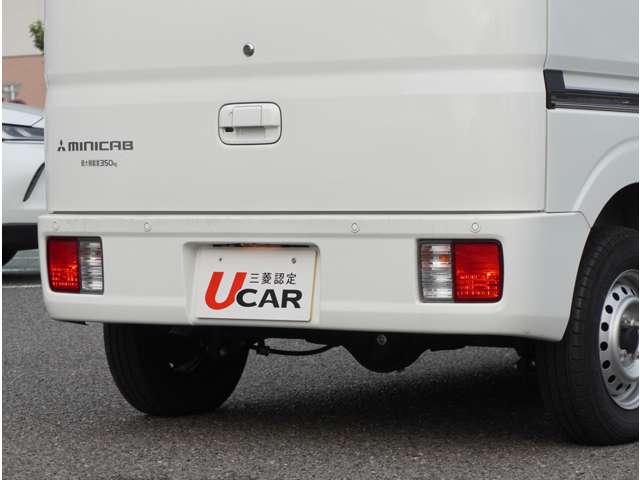 Mitsubishi Minicab Van 12