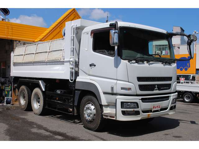 Mitsubishi Fuso Super Great 6