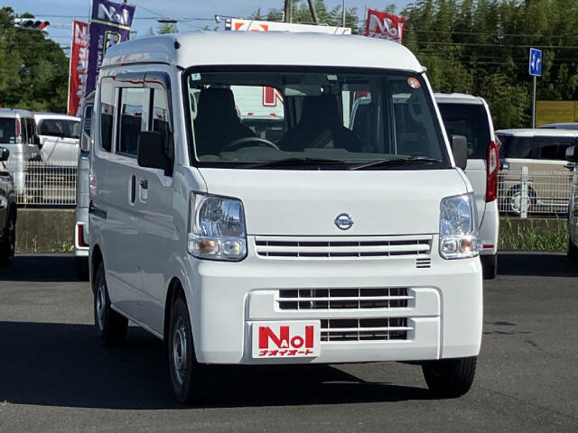 Nissan NV100 Clipper 11