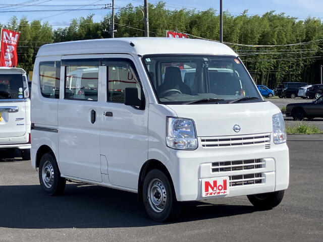 Nissan NV100 Clipper 10