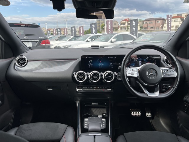 Mercedes-Benz GLA-Class 2