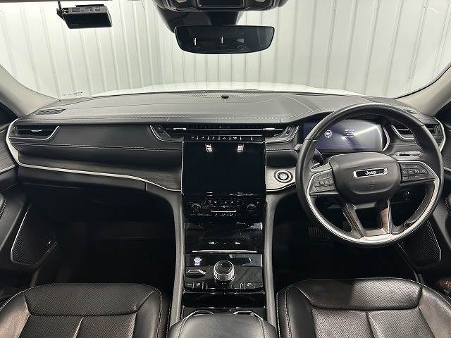 Jeep Grand Cherokee L 3