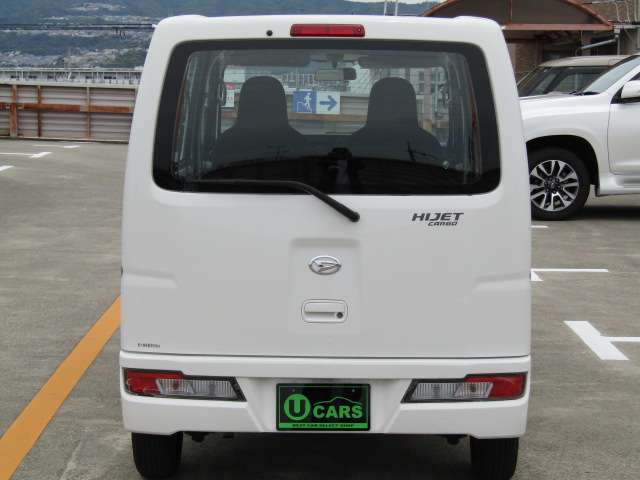 Daihatsu Hijet Cargo 10