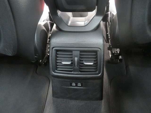 BMW X1 12