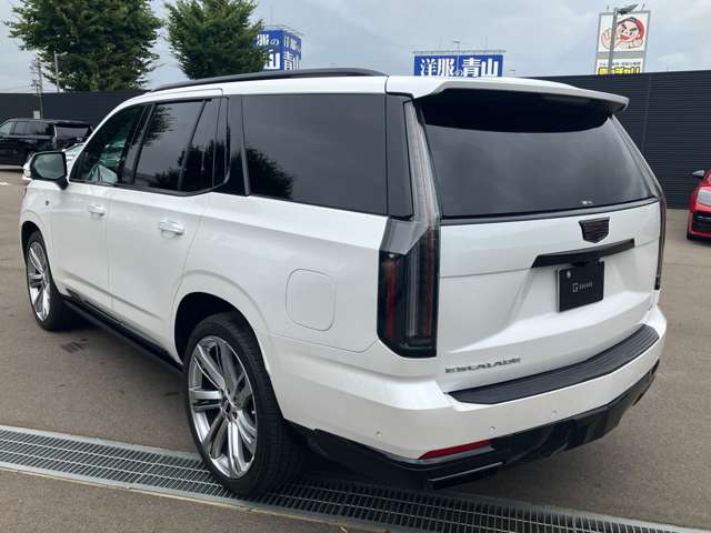 Cadillac エスカレード 2