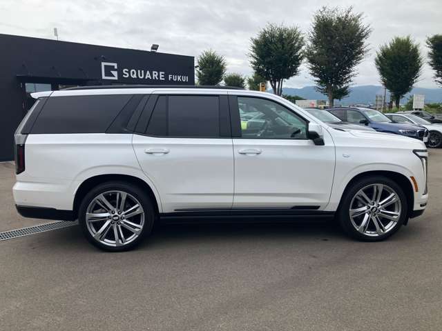 Cadillac エスカレード 7