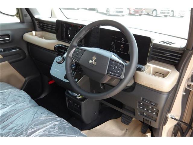 Mitsubishi Delica Mini 8