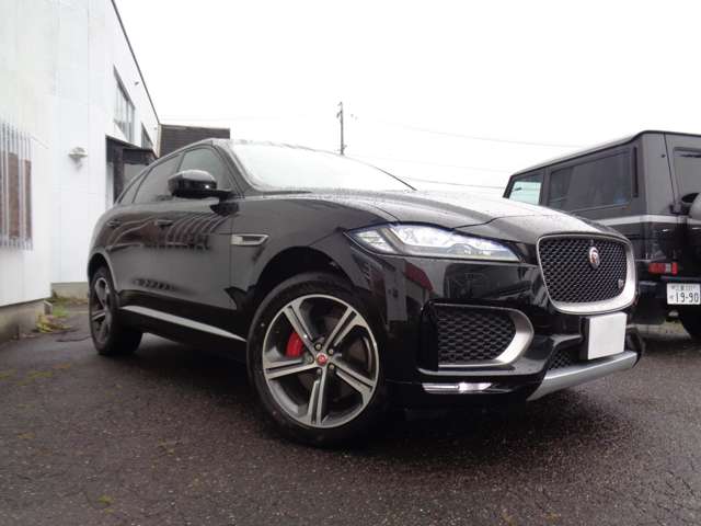 Jaguar F-Pace 2