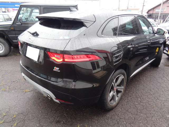 Jaguar F-Pace 3
