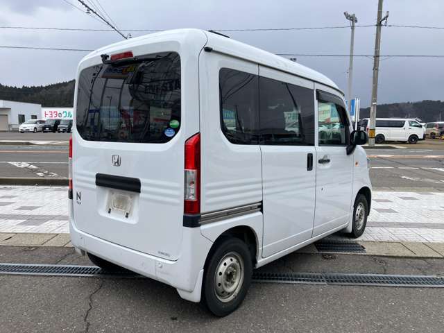 Honda N-VAN 8