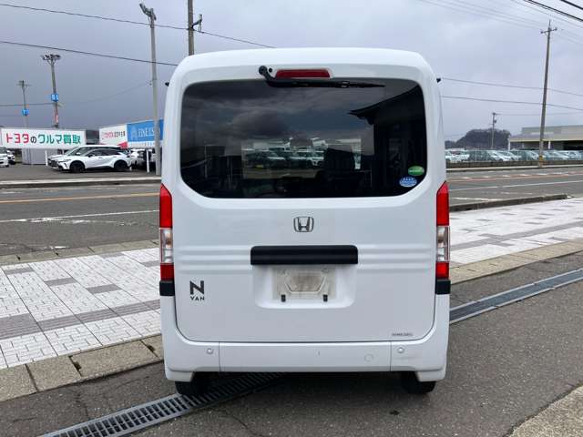 Honda N-VAN 9