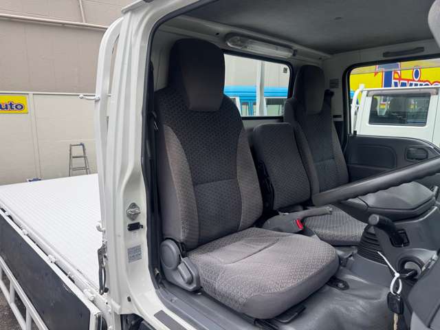Isuzu Elf 9