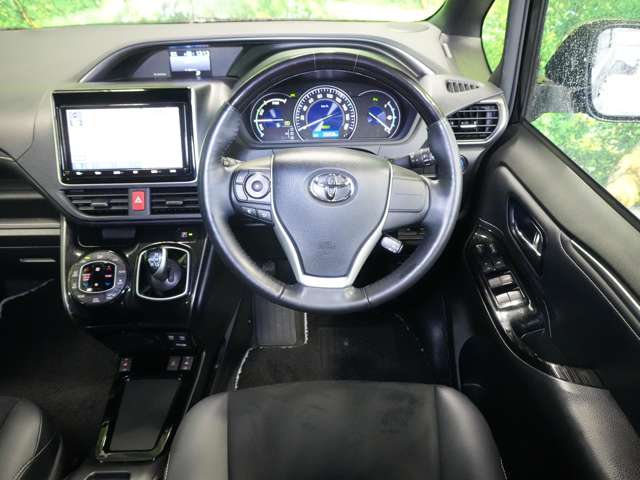 Toyota Esquire 7