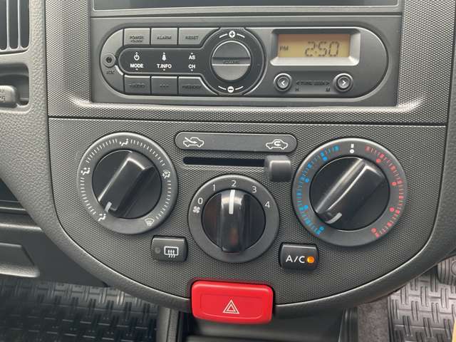 Nissan AD 11