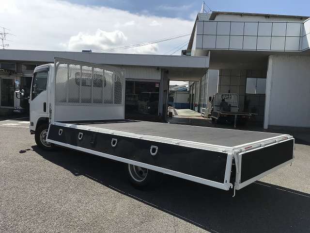 Isuzu Elf 11