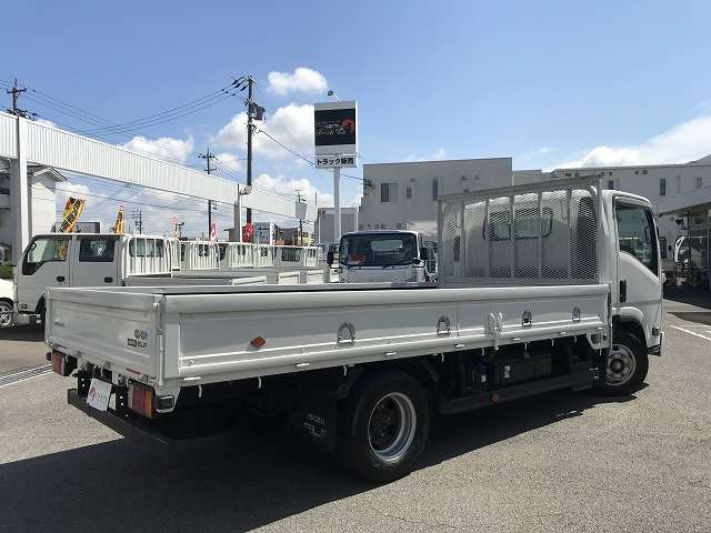 Isuzu Elf 6