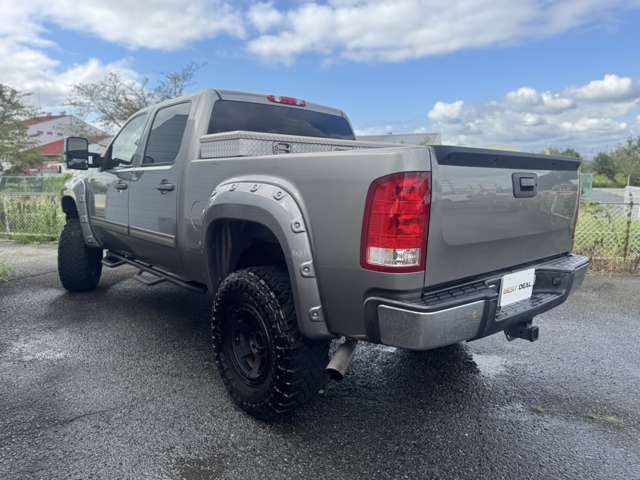 GMC Sierra 7