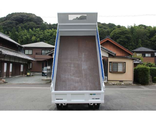 Mitsubishi Fuso Canter 12