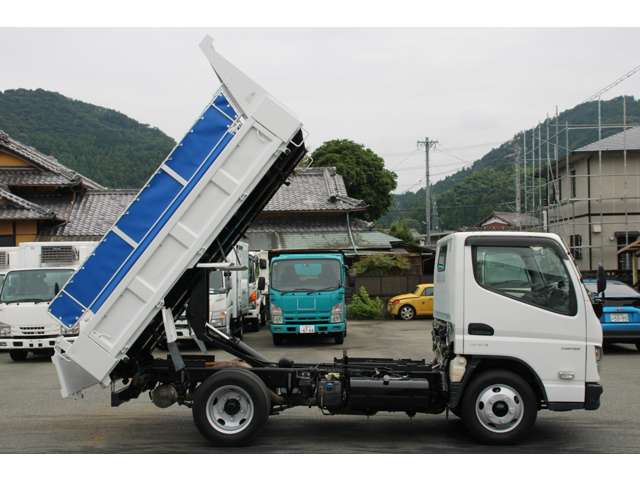 Mitsubishi Fuso Canter 7