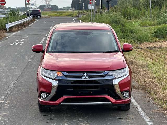 Mitsubishi Outlander PHEV 12
