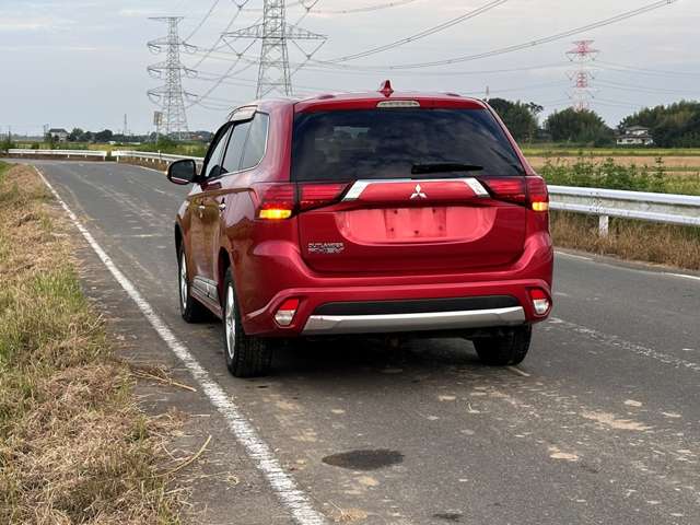 Mitsubishi Outlander PHEV 5