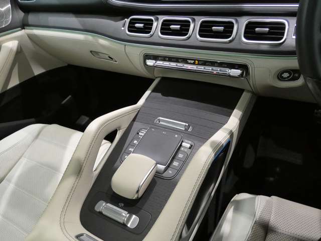 Mercedes-Benz GLS 12