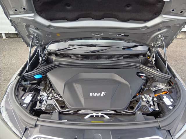 BMW iX1 6