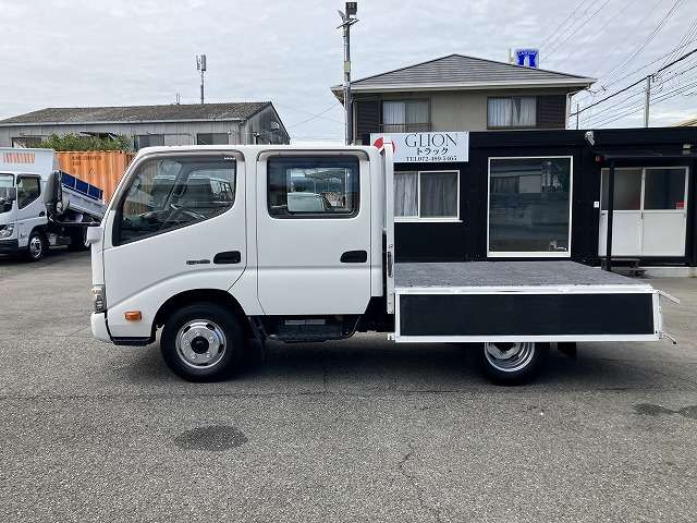 Hino Dutro 11