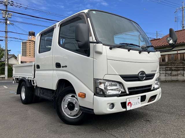 Hino Dutro 3