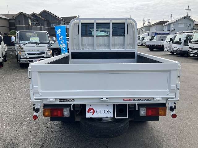 Hino Dutro 7
