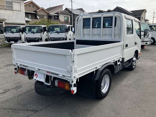 Hino Dutro 8