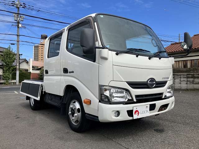 Hino Dutro 10