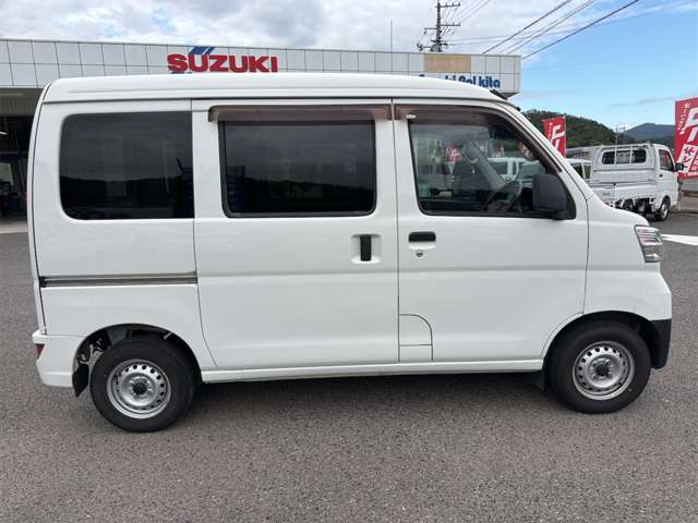 Daihatsu Hijet Cargo 9
