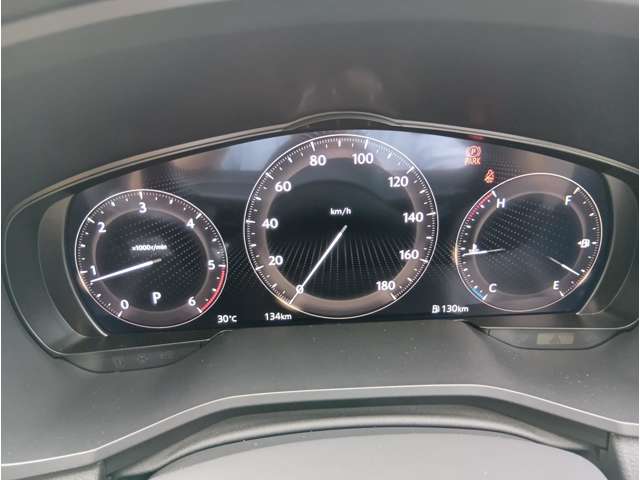 Mazda CX-80 4