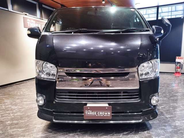 Toyota Regius Ace 3